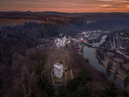 Cesky Sternberk Castle is a Bohemian castle in the mid-13th century, located on the west side of the River Sazava overlooking the village with the same name of the Central.のeditorial素材