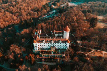 Konopiste is a four-winged, three-storey chateau located in the Czech Republic. It has become famous as the last residence of Archduke Franz Ferdinand of Austria, the Austro-Hungarian throne.のeditorial素材