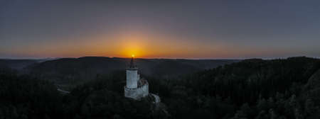 Kokorin Castle is located northeast of Melnik, Czech Republic. It was built in the first half of the 14th century by order of Hynek Berka. It was heavily damaged during the Hussite Wars.のeditorial素材