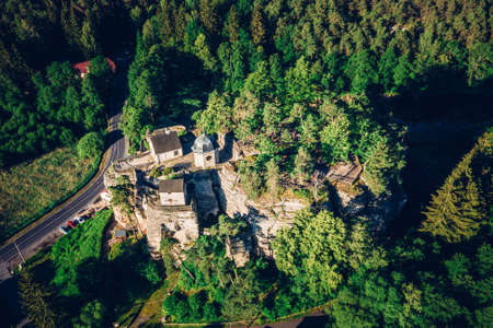 Castle Sloup is a defunct rock castle on the southwestern edge of the village of Sloup in Bohemia in the district of Ceska Lipa in the Liberec region.のeditorial素材