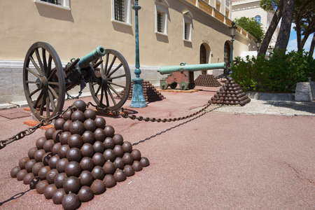 Monaco, Monaco - June 17, 2015: View to cannons siding the Prince's Palace in Monaco, Monaco.のeditorial素材