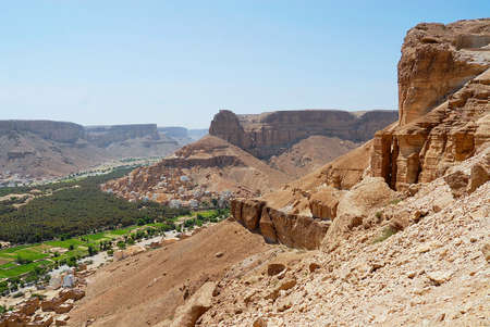 View to the city of Seiyun in Hadramaut valley, Yemen.の写真素材