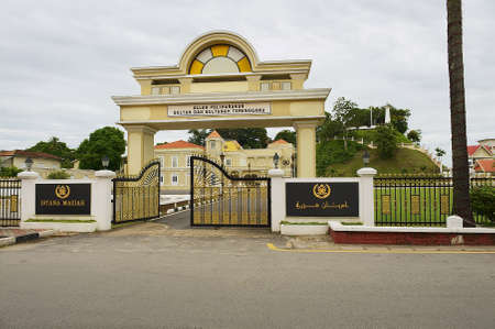 Kuala Terengganu, Malaysia - September 01, 2009: Exterior of the entrance gate to the Sultan's Palace (Istana Maziah) in Kuala Terengganu, Malaysia.のeditorial素材