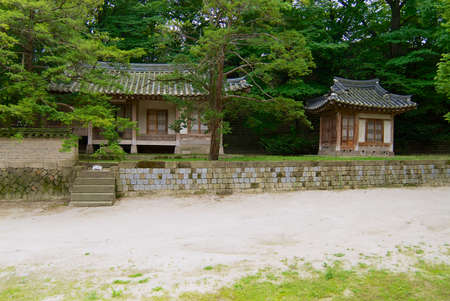 Seoul, Korea - August 31, 2008: Traditional pavilions in Changdeokgung Palace within a large park in Jongno-gu in Seoul, Korea.のeditorial素材