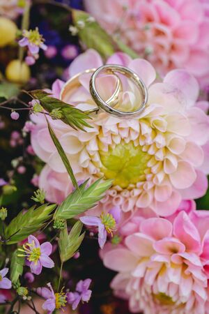 Wedding rings close upの写真素材