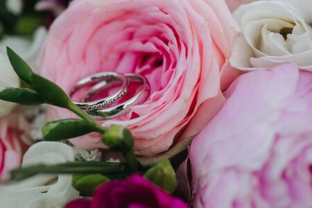 Wedding rings close upの写真素材