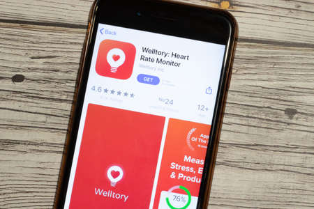 Los Angeles, California, USA - 12 February 2020: Welltory App Store page close up , Illustrative Editorial.のeditorial素材