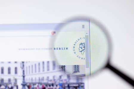 Los Angeles, California, USA - 7 March 2020: Humboldt-Universitat zu Berlin website homepage logo visible on display close-up, Illustrative Editorial.のeditorial素材