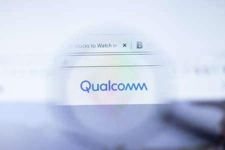 Moscow, Russia - 1 June 2020: Qualcomm.com website page. Qualcomm Inc logo on display screen, Illustrative Editorial.のeditorial素材