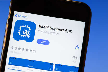 Moscow, Russia - 1 June 2020: Intel Support app mobile logo close-up on screen display, Illustrative Editorialのeditorial素材