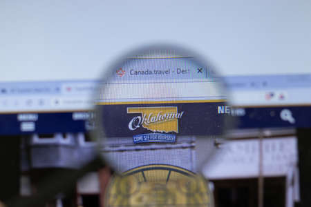 New York, USA - 26 October 2020: Oklahoma tourism website with close up, Illustrative Editorial.のeditorial素材