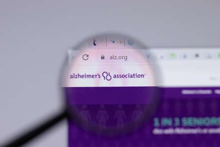 New York, USA - 26 April 2021: Alzheimers Association alz.org logo close-up on website page, Illustrative Editorialのeditorial素材