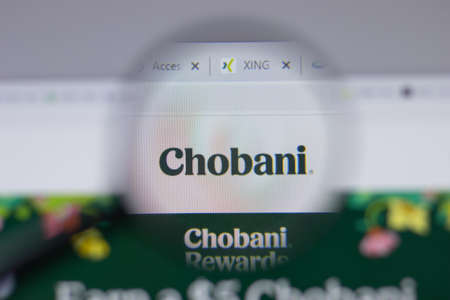Los Angeles, California, USA - 1 June 2021: Chobani logo or icon on website page, Illustrative Editorialのeditorial素材