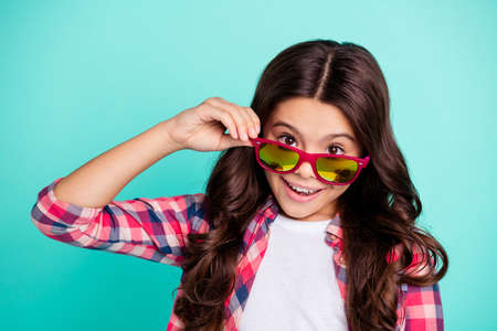 Close-up portrait of her she nice attractive lovely cheerful cheery wavy-haired pre-teen girl...