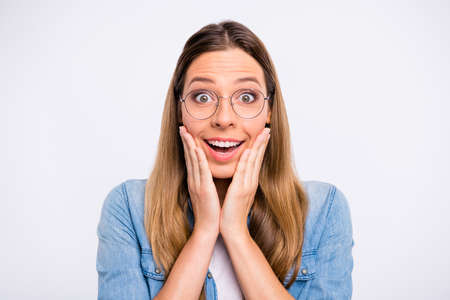 Close-up portrait of her she nice attractive cheerful cheery glad straight-haired lady wearing specs...