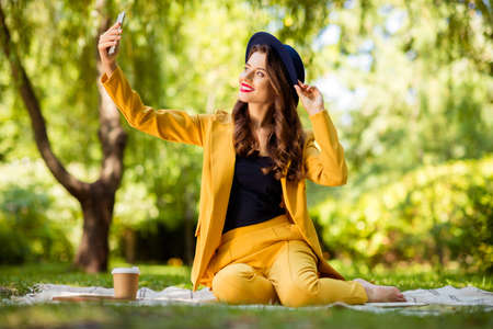 Portrait of her she nice-looking attractive lovely charming gorgeous pretty trendy cheerful cheery...