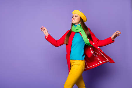 Portrait of her she nice-looking attractive lovely fashionable dreamy cheerful cheery...