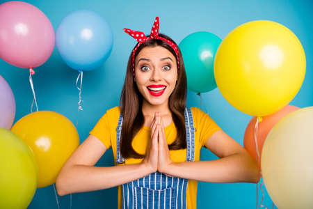 Portrait of her she nice attractive fashionable lovely pretty charming cute cheerful cheery crazy...