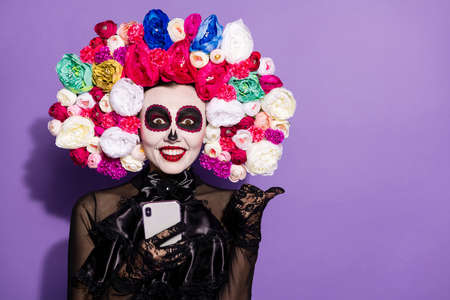 Photo crazy funky dead bride demon witch lady face paint print telephone blogging direct finger...