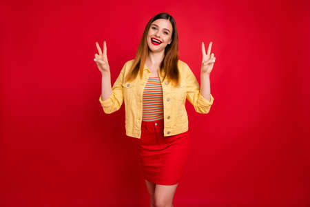 Portrait of her she nice attractive lovely pretty charming fashionable glad cheerful cheery...