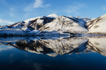 white mountainsの写真素材