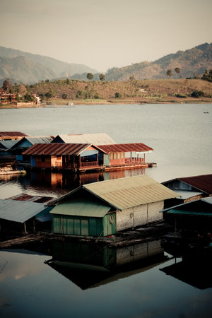 Sunset view and houseboatの写真素材
