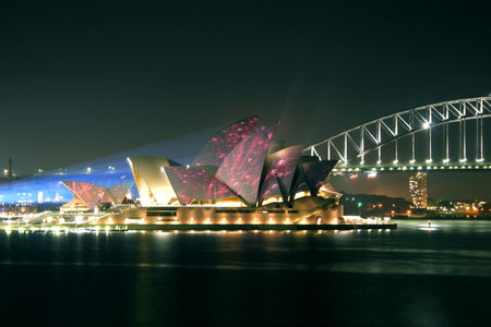 Sydney, Australia  May 14: Sydney Opera House lit up for the Vivid Sydney Festival with Sydney Harbour Bridge in the backgroundのeditorial素材