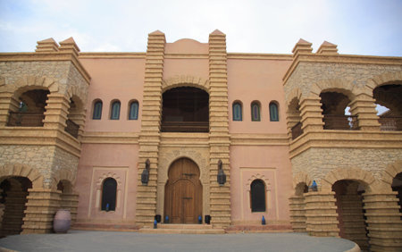 Pink traditional Medina buildingの写真素材