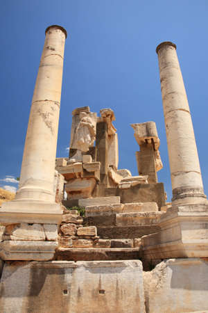 Columns and statues at the historical site Ephesus Turkeyの写真素材