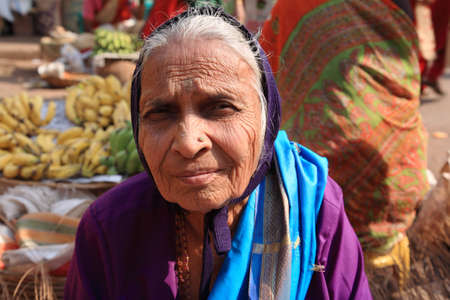 Old woman at an Indian street market in Goa 25 January 2008のeditorial素材
