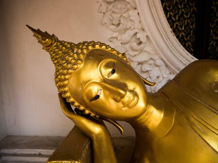 The buddha image in Phra Pathom Chedi, Thailand.のeditorial素材