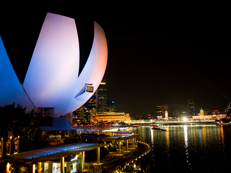 Night Time at ArtScience Museum, Marina Bay Sands, Singapore-12 SEP. 2017.のeditorial素材