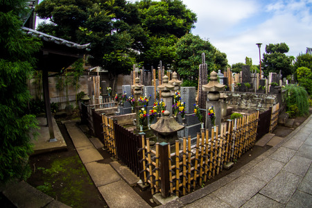 Yanaka Cemetery : Japanese cemetery, Tokyo, Japan Sep 2018.のeditorial素材