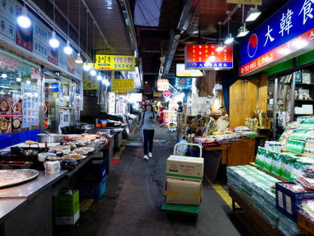 Seoul, South Korea SEP 18, 2019 : Dongdaemun market at night. The market is a popular shopping and tourist destination.のeditorial素材