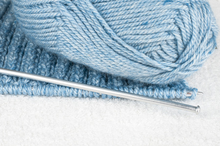 needle and wool