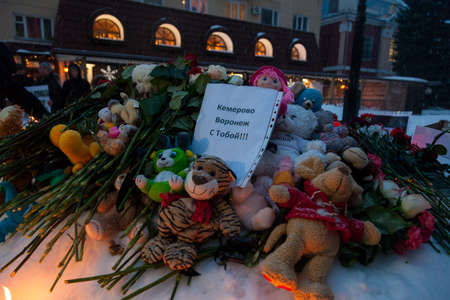 27 March 2018, RUSSIA, VORONEZH: The action of commemorating the victims of the fire in the shopping center "Winter Cherry" .のeditorial素材