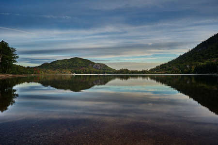 view at New Hampshire lake and White Mountainsの写真素材