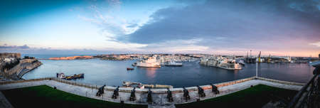 Valletta fortress at dusk - Malta. Panoramaのeditorial素材