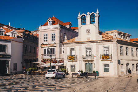 Cascais, Portugal, November 2017: Cascais town centre with tourist walking by. Famous destination near Lisbonのeditorial素材
