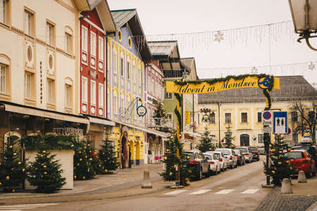 Mondsee, Austria - December 2017: Advent in Mondsee, the town decorated for Christmasのeditorial素材