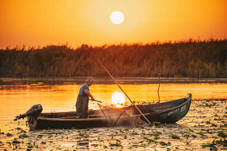 ROMANIA, DANUBE DELTA, AUGUST 2019: traditional fishing in the Danube Deltaのeditorial素材