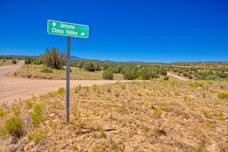 The intersection of FSR318 and FSR70 near Perkinsville Arizona. FSR70 leads to Chino Valley while FSR318 heads to Jerome. Located in the Prescott National Forest.の写真素材