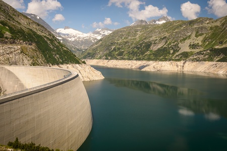 Kaprun dam wall-the highest power plant in Austria の写真素材