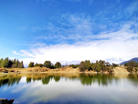 Scenic view of Lake and mountains against Sky in indiaの写真素材