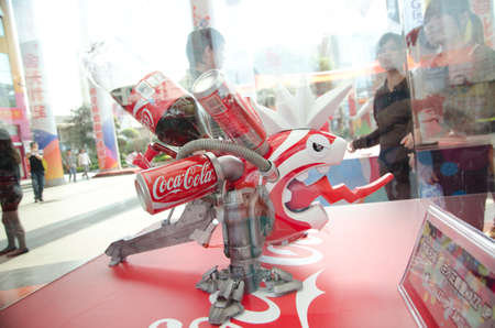 GUANGZHOU, CHINA - MAR 25: Design works on show at CocaCola Creative Design Exhibition, all works were design using wastes of Cocacola productions.  on March 25, 2012 in Guangzhou China.のeditorial素材