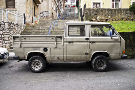 vanのeditorial素材