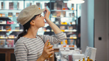 Young girl in a beauty store in Paris, Franceの写真素材