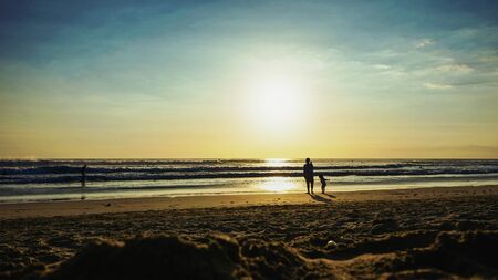 The tourists are on vacation at the beachの写真素材