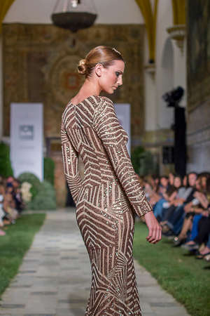 Sevilla, EspanÌa, 21 Mayo 2014, SIQ Hand Craft & Fashion, Desfile del disenÌador Alejandro Postigo en el SIQ HandCraft & Fashion en Sevilla celebrado en los Reales Alcazares de Sevilla, Seville, Spain, May 21, 2014, SIQ HandCraft & Fashion, Fashion Desiのeditorial素材
