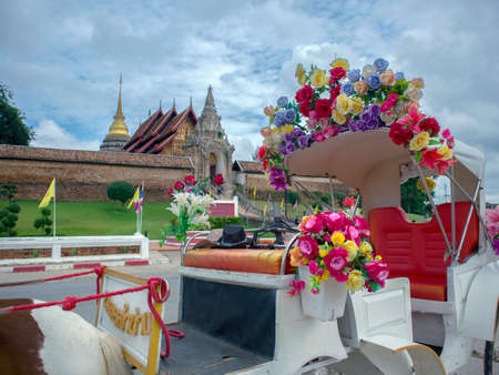 Wat Prathat Lampang Luang Temple, Lampang, Thailandの写真素材